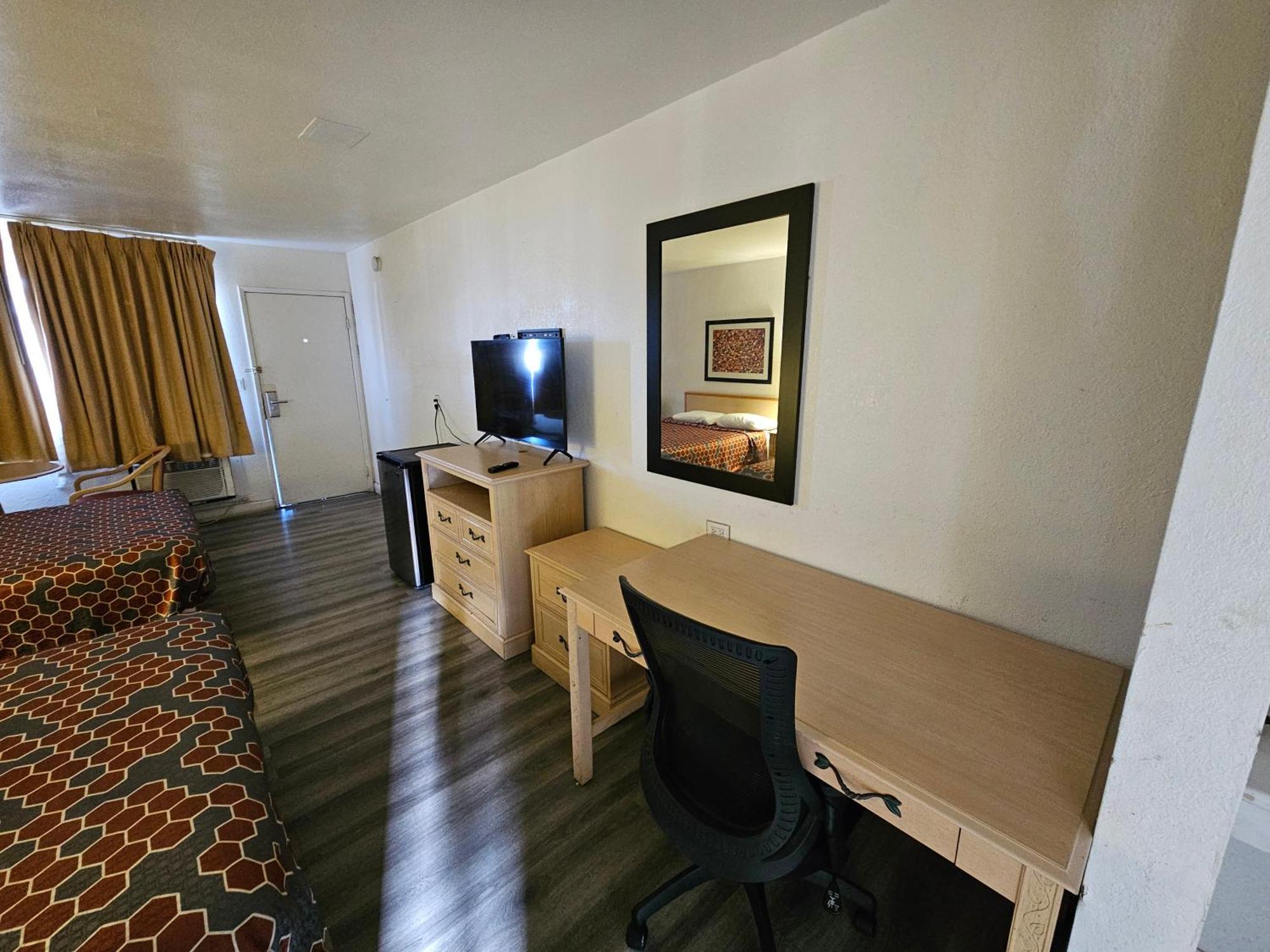 Heritage Inn Милпитас Екстериор снимка