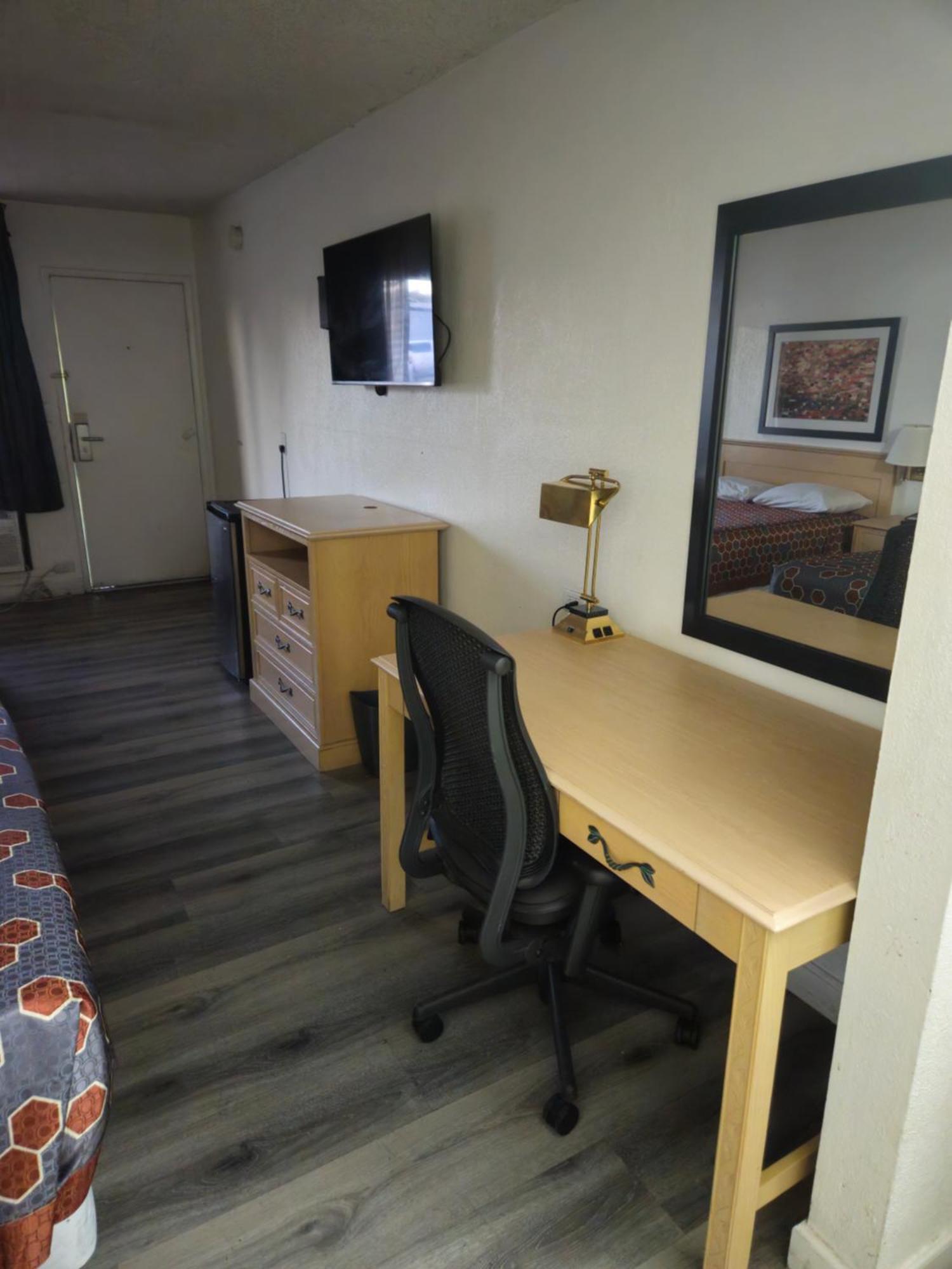 Heritage Inn Милпитас Екстериор снимка
